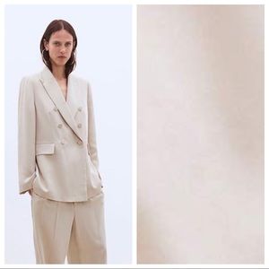 NWT. Zara Double Breasted Buttoned Blazer. Size S.